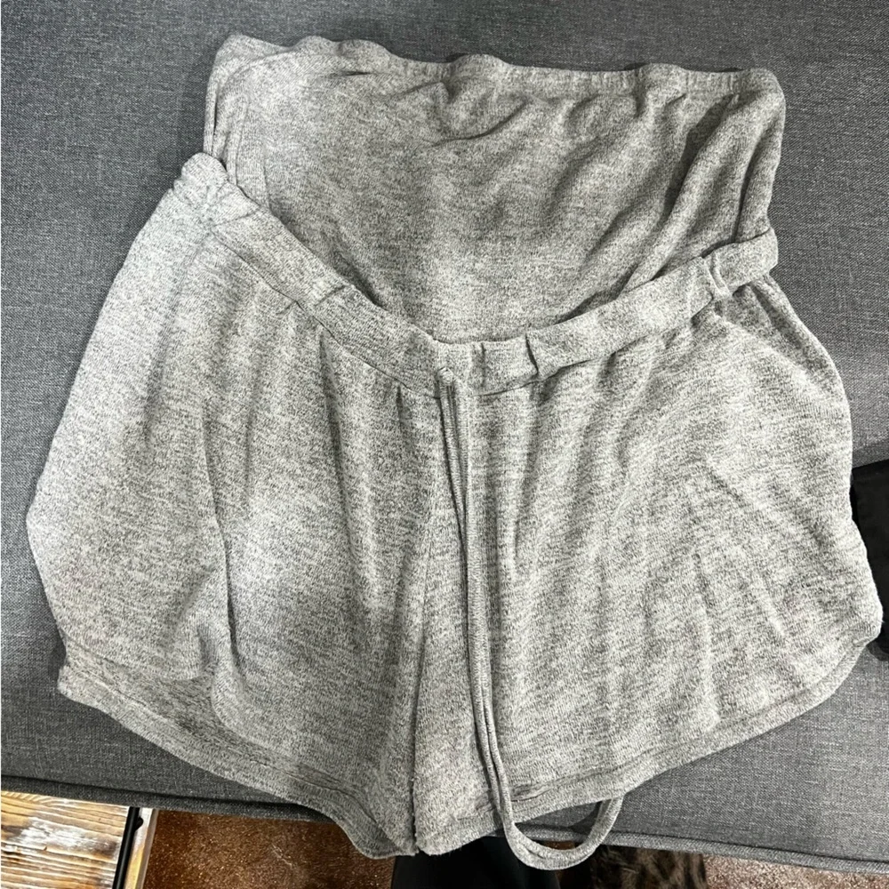 3 Pairs SHEIN Maternity High Waisted Shorts Size XL & XXL - Picture 2 of 4